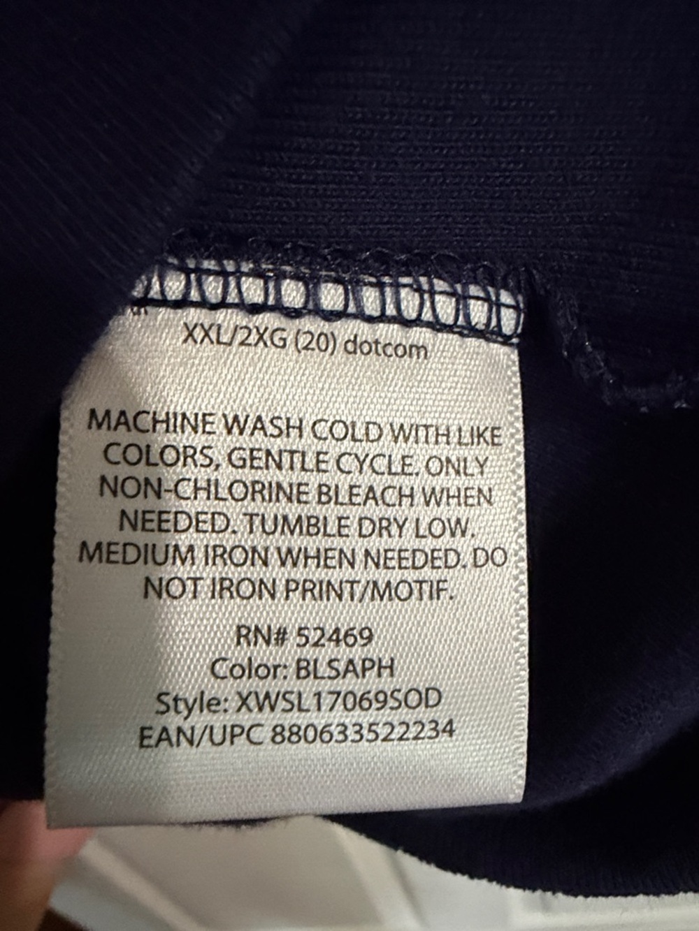 White Stag Deep Navy Scoop Neck Sleeveless Tank - Picture 3 of 6